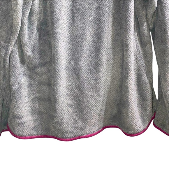 SALE 💝 
Patagonia Gray and Pink Teddy Jacket sweater women’s XL - Picture 6 of 14